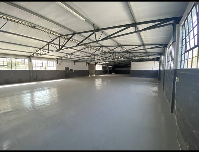 919M² WAREHOUSE TO LET IN NEW GERMANY
